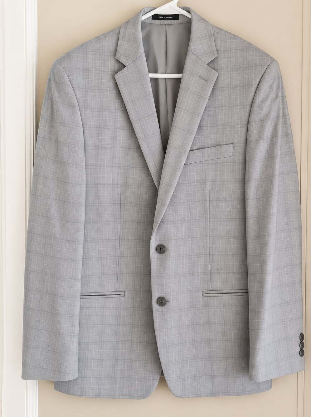 Calvin Klein Men's 100% Wool Grey Plaid Suit Jacket Size 42R